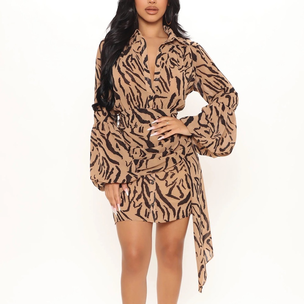 FASHION NOVA DRESS